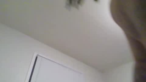 Snapshot of choclattee24 chatting on February 19, 2026, 1:23 am lightchocolate online show from February 19, 2026, 1:23 am