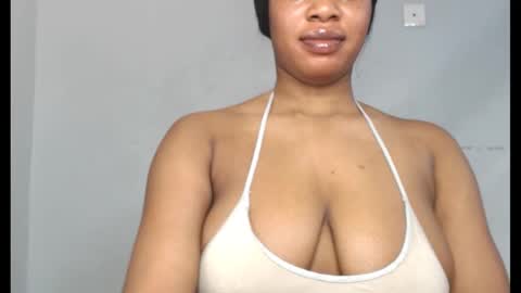 ESTHER online show from October 1, 2025, 7:36 am