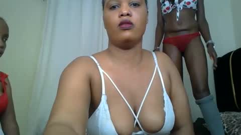 Snapshot of choco_violet chatting on February 14, 2025, 5:46 pm VIOLET online show from February 14, 2025, 5:46 pm