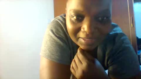 Snapshot of chocobabe002 chatting on March 1, 2026, 7:05 pm chocobabe002 online show from March 1, 2026, 7:05 pm