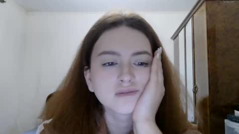 Snapshot of chocolate_girl_meow chatting on May 29, 2026, 5:49 am Sofia online show from May 29, 2026, 5:49 am