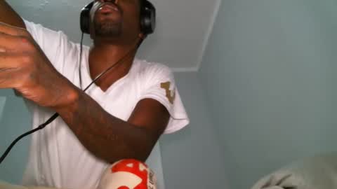 Snapshot of chocolatedolla chatting on January 3, 2025, 7:50 pm chocolatedolla online show from January 3, 2025, 7:50 pm