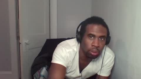 Snapshot of chocolatedolla chatting on February 26, 2025, 3:21 am chocolatedolla online show from February 26, 2025, 3:21 am