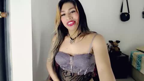 Snapshot of chocolatetriplex chatting on September 8, 2025, 5:23 pm chocolatetriplex online show from September 8, 2025, 5:23 pm
