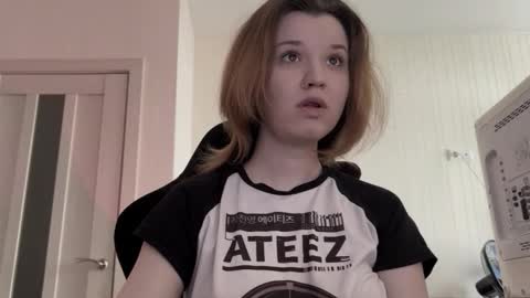 Snapshot of choimia chatting on February 19, 2026, 10:33 am Lissa online show from February 19, 2026, 10:33 am