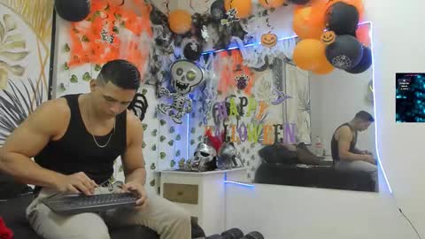 Snapshot of choreythaiylor chatting on October 26, 2025, 1:06 pm Chorey Thaylor online show from October 26, 2025, 1:06 pm