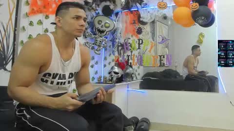 Snapshot of choreythaiylor chatting on October 28, 2025, 12:09 pm Chorey Thaylor online show from October 28, 2025, 12:09 pm