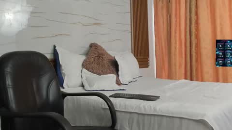 Snapshot of choreythaiylor chatting on November 22, 2025, 3:33 pm Chorey Thaylor online show from November 22, 2025, 3:33 pm