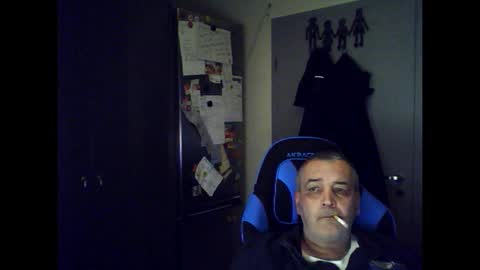 Chris online show from December 20, 2025, 2:57 pm