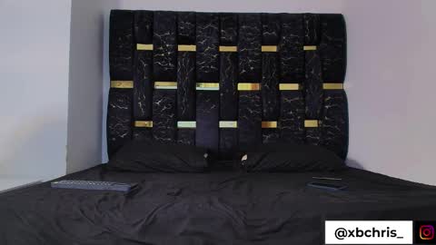 Snapshot of chris_blake__ chatting on December 17, 2025, 6:14 pm Chris B online show from December 17, 2025, 6:14 pm