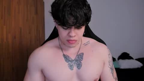 Snapshot of chris_cooperr chatting on February 18, 2025, 2:38 am Chris Cooper Independent model online show from February 18, 2025, 2:38 am