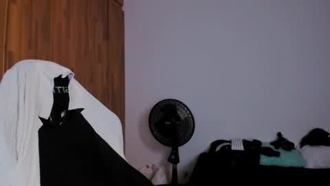 Snapshot of chris_cooperr chatting on February 19, 2025, 6:00 am Chris Cooper Independent model online show from February 19, 2025, 6:00 am