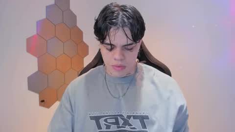 Snapshot of chris_cooperr chatting on December 2, 2025, 2:50 am Chris Cooper Independent model online show from December 2, 2025, 2:50 am