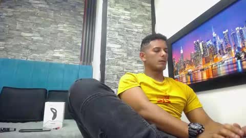chris_dick2 online show from March 4, 2026, 5:13 am