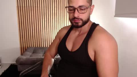 Snapshot of chris_magnum_ chatting on November 28, 2025, 5:04 pm cris Twitter magnum101010 insta magnumc20 online show from November 28, 2025, 5:04 pm