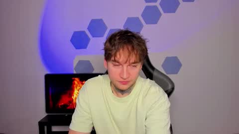 Snapshot of chris_tyson chatting on November 12, 2025, 7:42 am Chris Tyson online show from November 12, 2025, 7:42 am