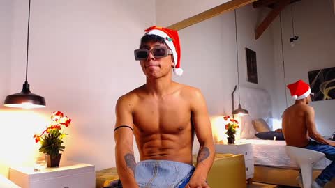 Chris Weell online show from December 20, 2024, 11:58 pm