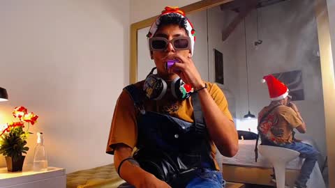 Chris Weell online show from December 21, 2024, 3:03 am