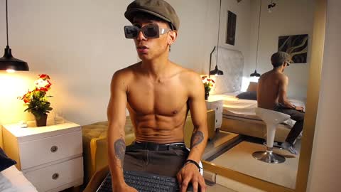 Chris Weell online show from December 21, 2024, 8:54 pm