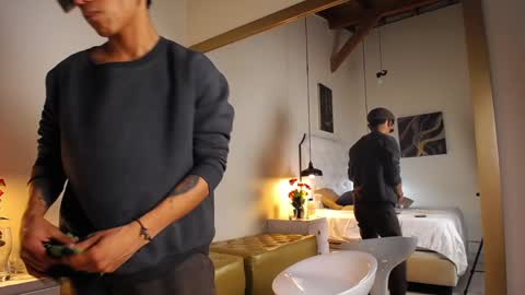 Chris Weell online show from December 22, 2024, 3:00 am