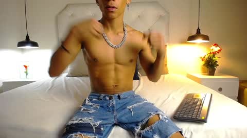 Chris Weell online show from December 22, 2024, 8:03 pm