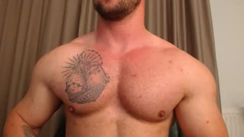 Snapshot of chrisbigbiceps chatting on May 14, 2026, 5:31 pm chrisbigbiceps online show from May 14, 2026, 5:31 pm