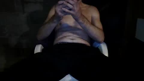 chrisqsqs2 online show from November 14, 2025, 3:38 am