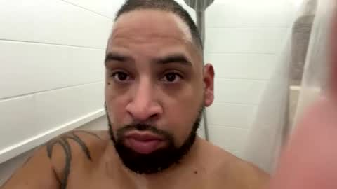 Snapshot of chrisr4203 chatting on December 4, 2025, 3:27 am chrisr4203 online show from December 4, 2025, 3:27 am