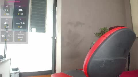 Snapshot of chriss_ath chatting on May 19, 2026, 12:44 pm chriss online show from May 19, 2026, 12:44 pm