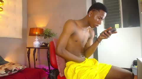 Snapshot of chriss_ath chatting on May 21, 2026, 12:56 pm chriss online show from May 21, 2026, 12:56 pm