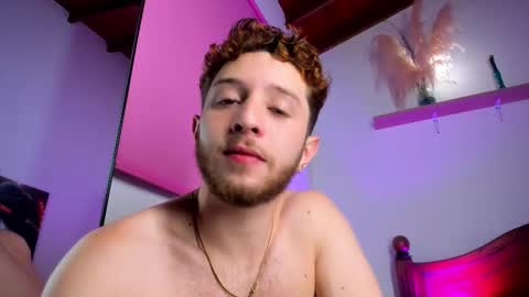 Hi dont forguet to follow me    online show from November 9, 2025, 6:33 am