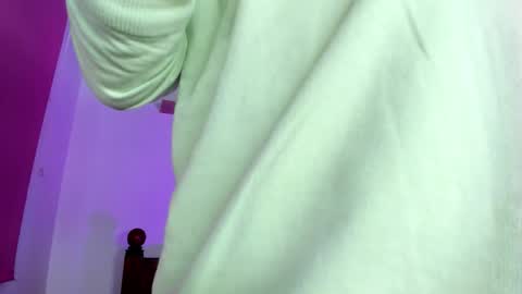 Hi dont forguet to follow me    online show from November 20, 2025, 8:30 pm