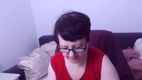 Christa online show from October 19, 2025, 2:29 pm