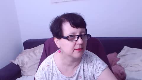 Christa online show from October 20, 2025, 2:45 am