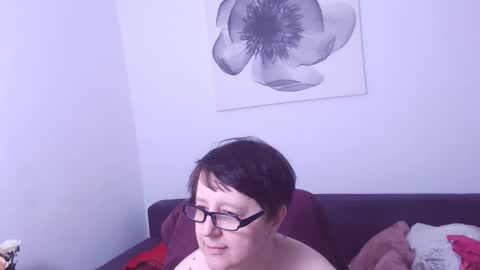 Snapshot of christarose chatting on February 27, 2026, 2:00 am Christa online show from February 27, 2026, 2:00 am