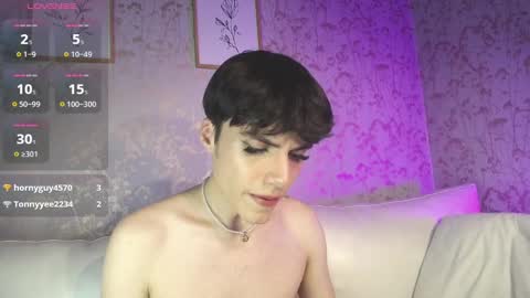 Snapshot of christianm_18 chatting on December 6, 2024, 11:33 am Chris online show from December 6, 2024, 11:33 am