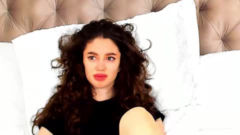 Snapshot of christinaconte chatting on February 27, 2025, 1:38 am christinaconte online show from February 27, 2025, 1:38 am