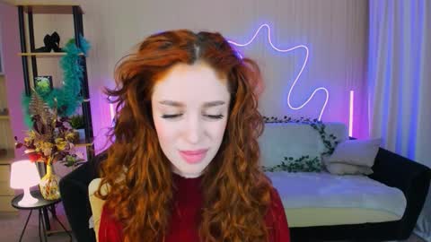 christinaconteeree online show from November 13, 2025, 2:16 pm