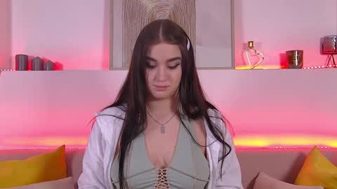 Christina online show from February 2, 2025, 1:12 am