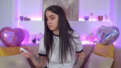 Christina online show from February 14, 2025, 12:51 am