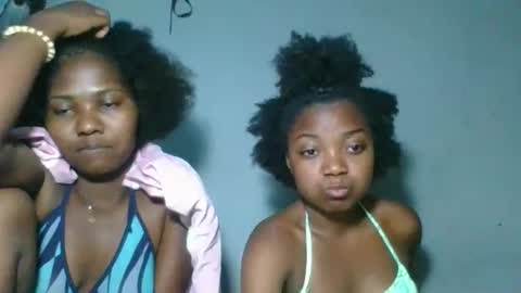 Snapshot of christine985 chatting on October 21, 2025, 7:14 pm christine985 online show from October 21, 2025, 7:14 pm