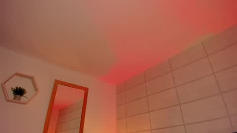 Christine  online show from September 15, 2025, 12:16 pm