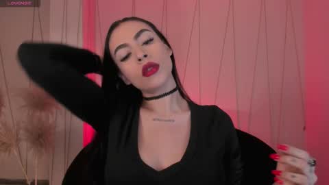 Christine Ford online show from November 25, 2025, 12:27 pm