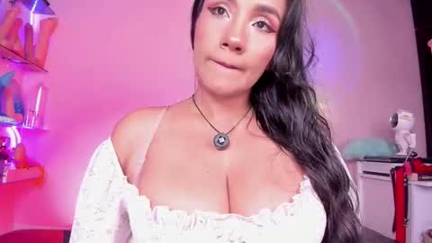 christy online show from November 19, 2025, 12:43 am