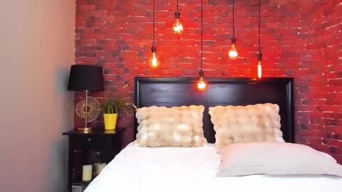 christyna_ross online show from December 14, 2025, 8:24 pm