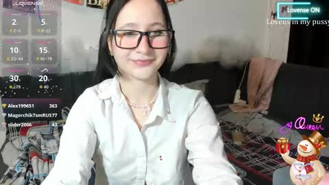 Snapshot of christyw3b chatting on January 15, 2026, 6:44 pm christyw3b online show from January 15, 2026, 6:44 pm