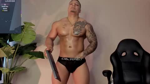 chrizmacgregor online show from October 26, 2025, 8:04 pm