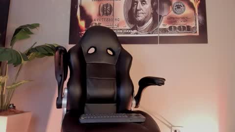 Snapshot of chrizmacgregor chatting on February 3, 2026, 3:26 am chrizmacgregor online show from February 3, 2026, 3:26 am