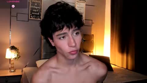 Snapshot of chrristopher77 chatting on November 21, 2025, 1:32 pm chrristopher77 online show from November 21, 2025, 1:32 pm