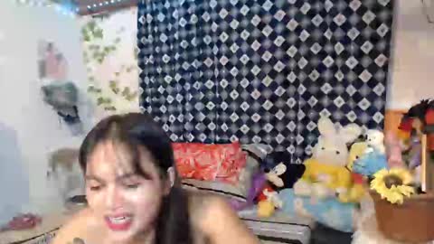 Ur Suraya22 online show from January 13, 2025, 10:03 am